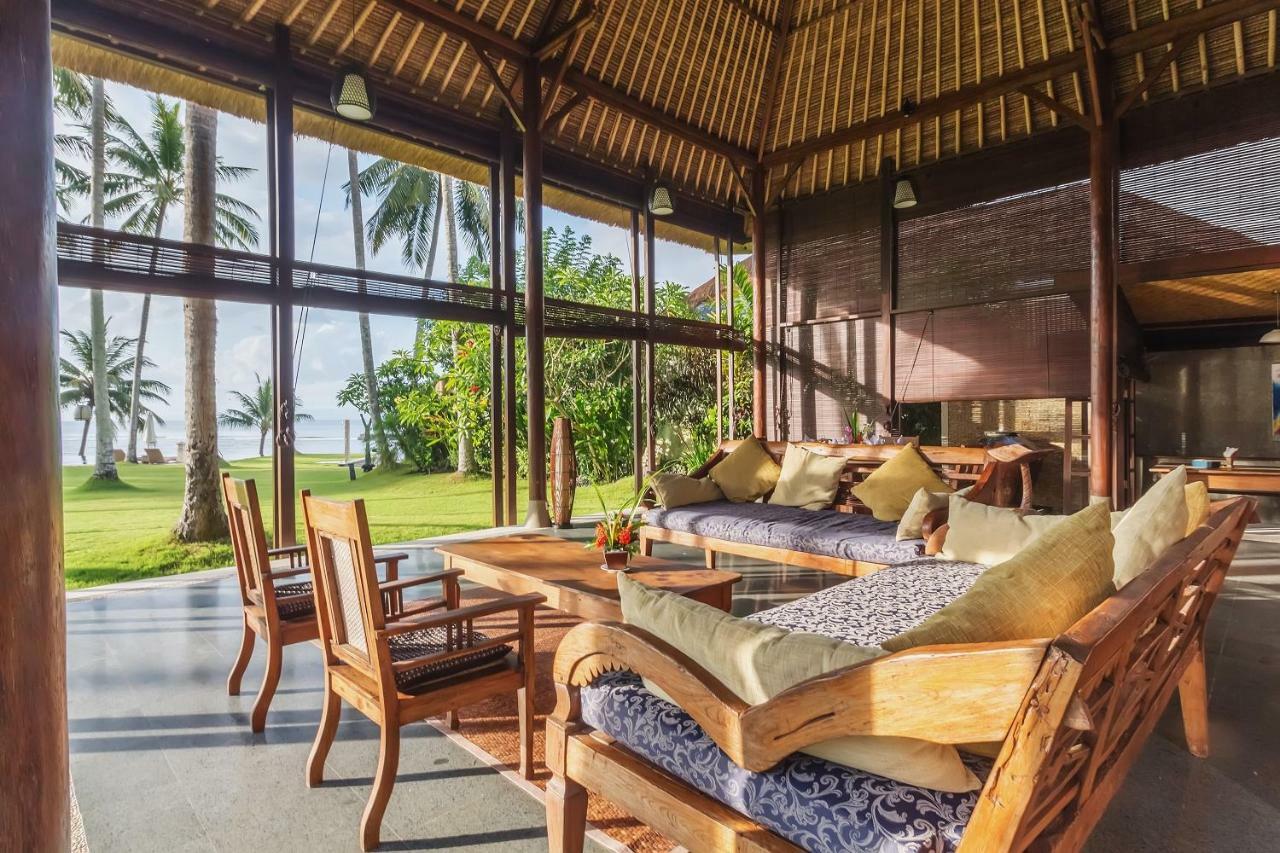 Oceanfront Citakara Sari Villas Candi Dasa  Exterior photo